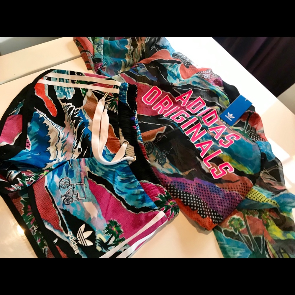 💕Adidas women’s set 💕